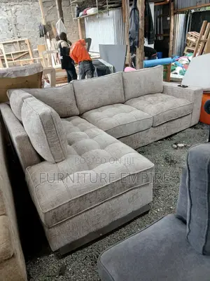 Trendy Tufted 6-Seater L-Seat