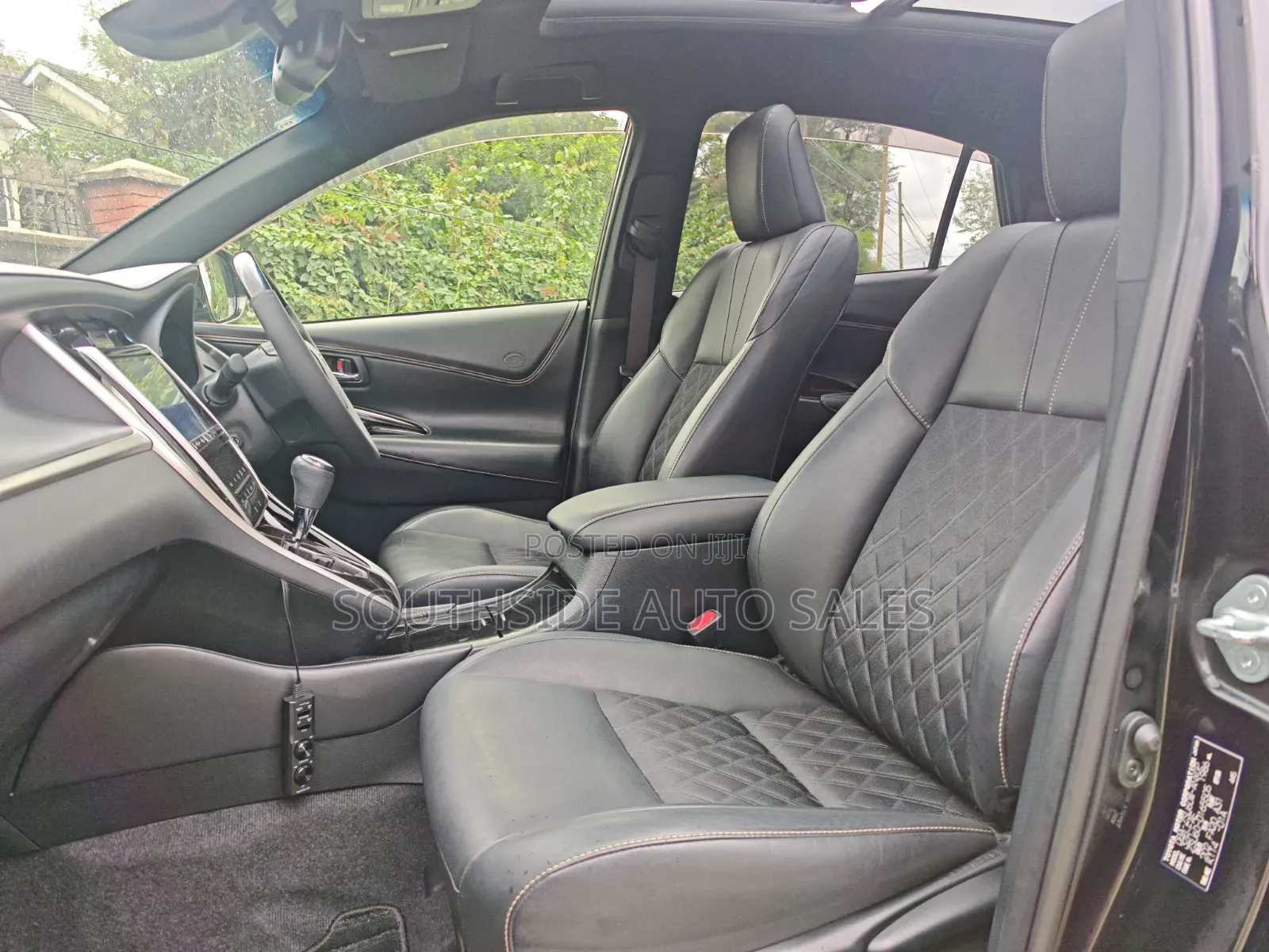 Toyota Harrier 2.0 2019 Black