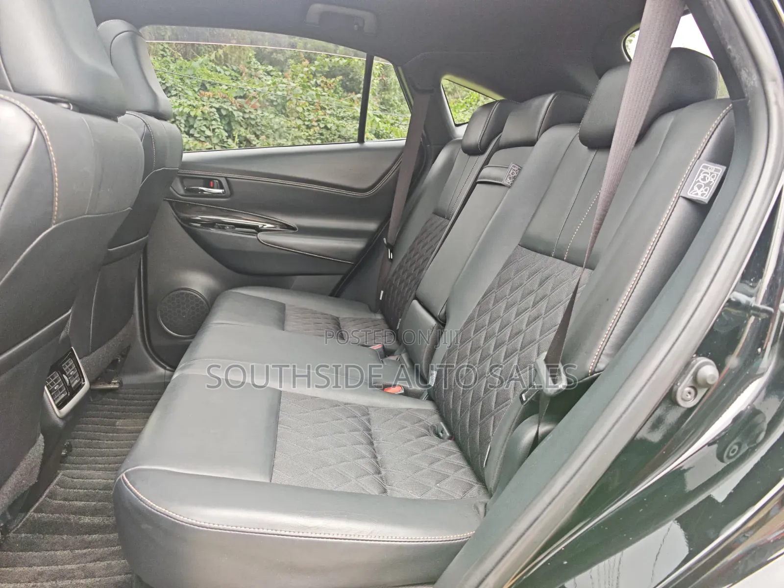 Toyota Harrier 2.0 2019 Black