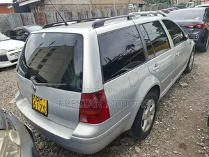 Volkswagen Golf 2004 Silver