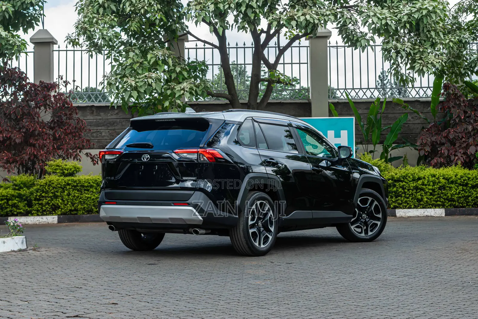 Toyota RAV4 Adventure 2019 Black