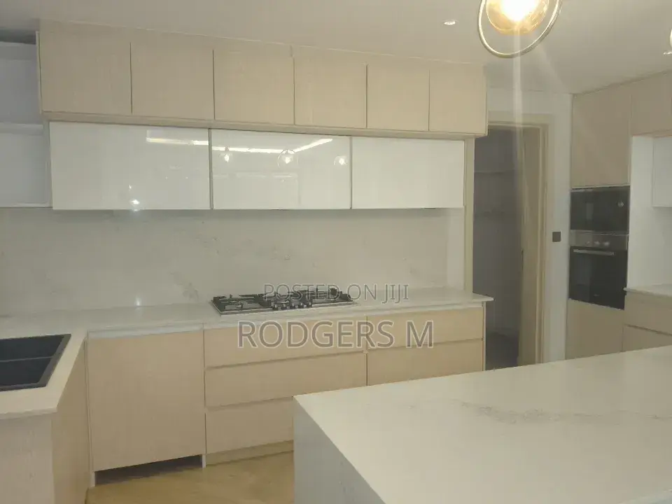 7bdrm Townhouse / Terrace in Muthangari for rent