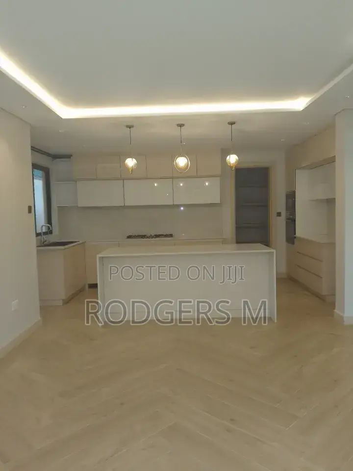 7bdrm Townhouse / Terrace in Muthangari for rent