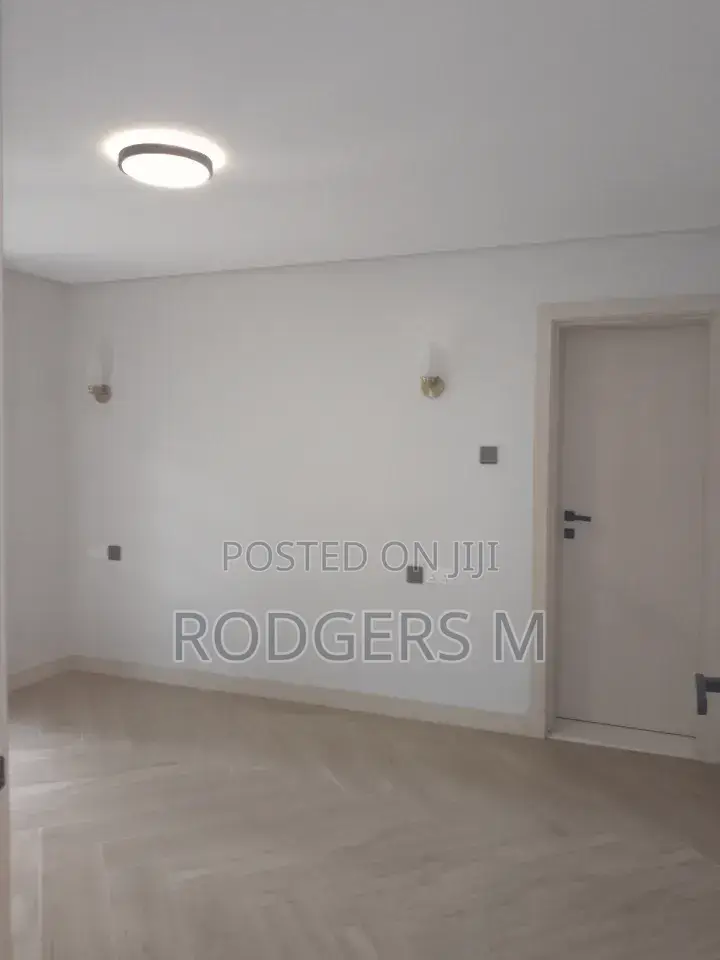 7bdrm Townhouse / Terrace in Muthangari for rent