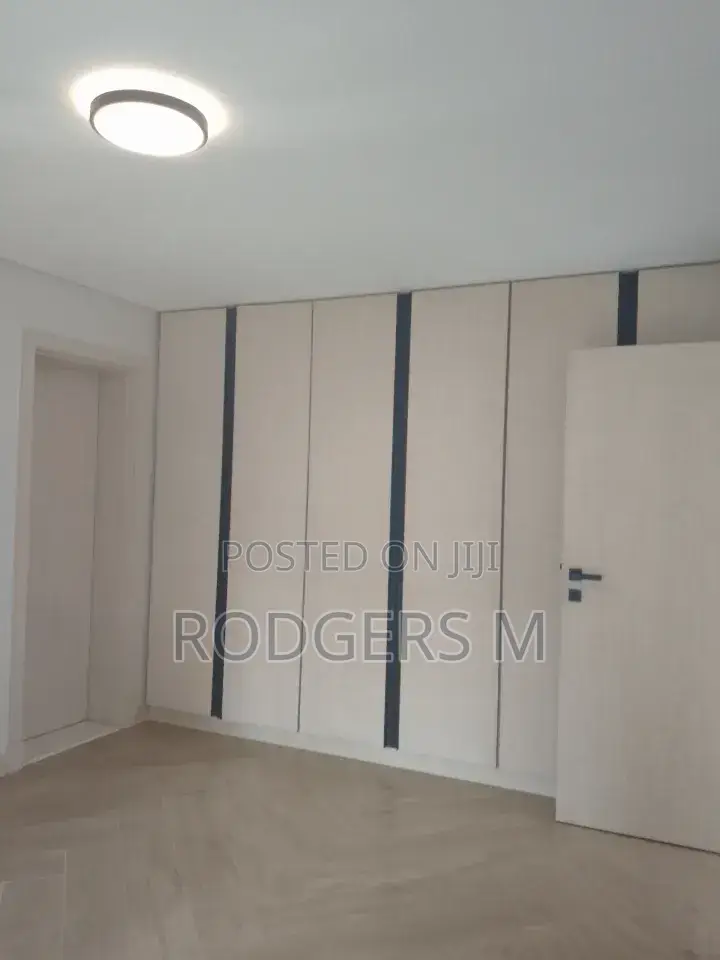 7bdrm Townhouse / Terrace in Muthangari for rent