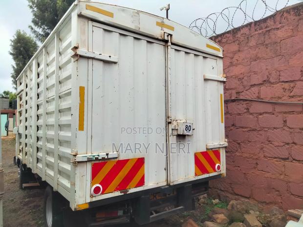 Mitsubishi Canter Truck - thumbnail 8