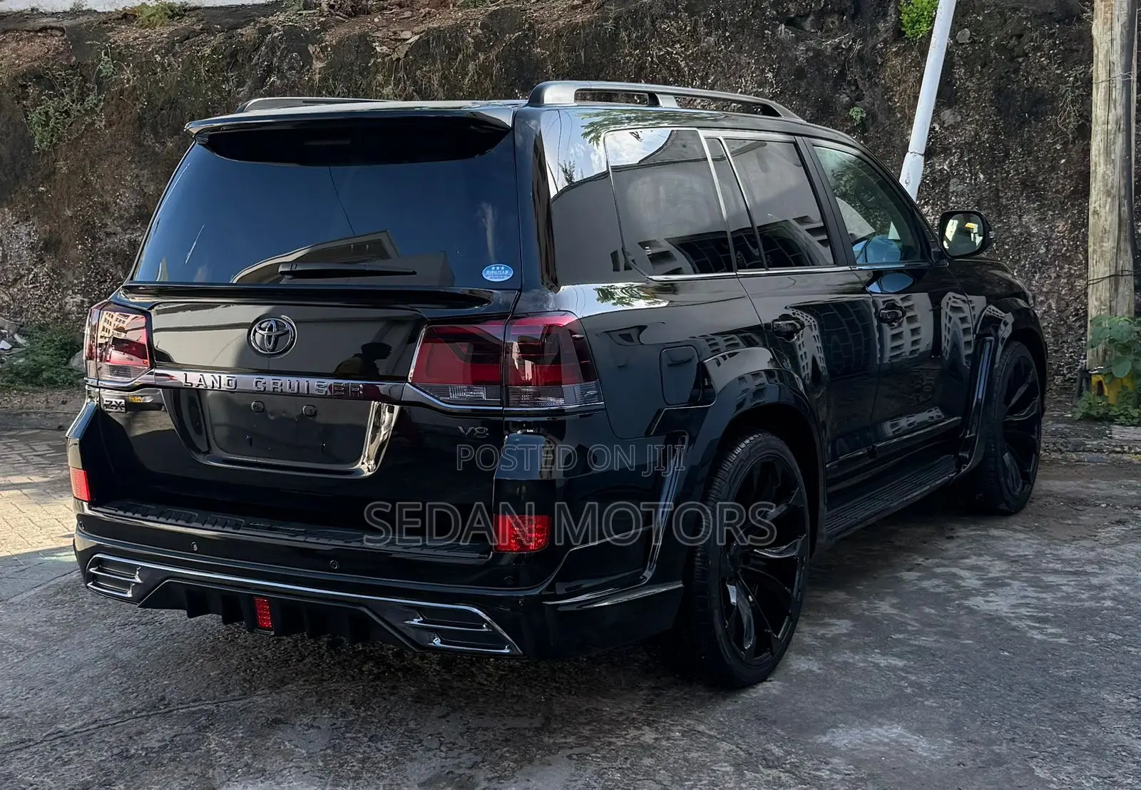 Toyota Land Cruiser 4.6 V8 ZX 2019 Black