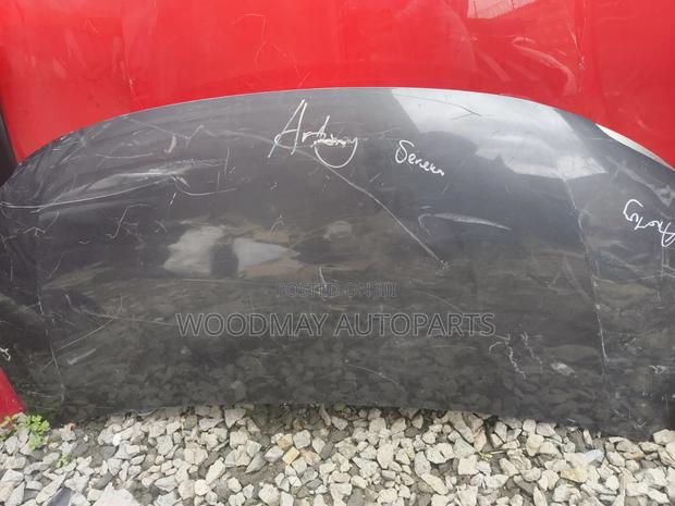Nissan Serena Bonnet  - main view