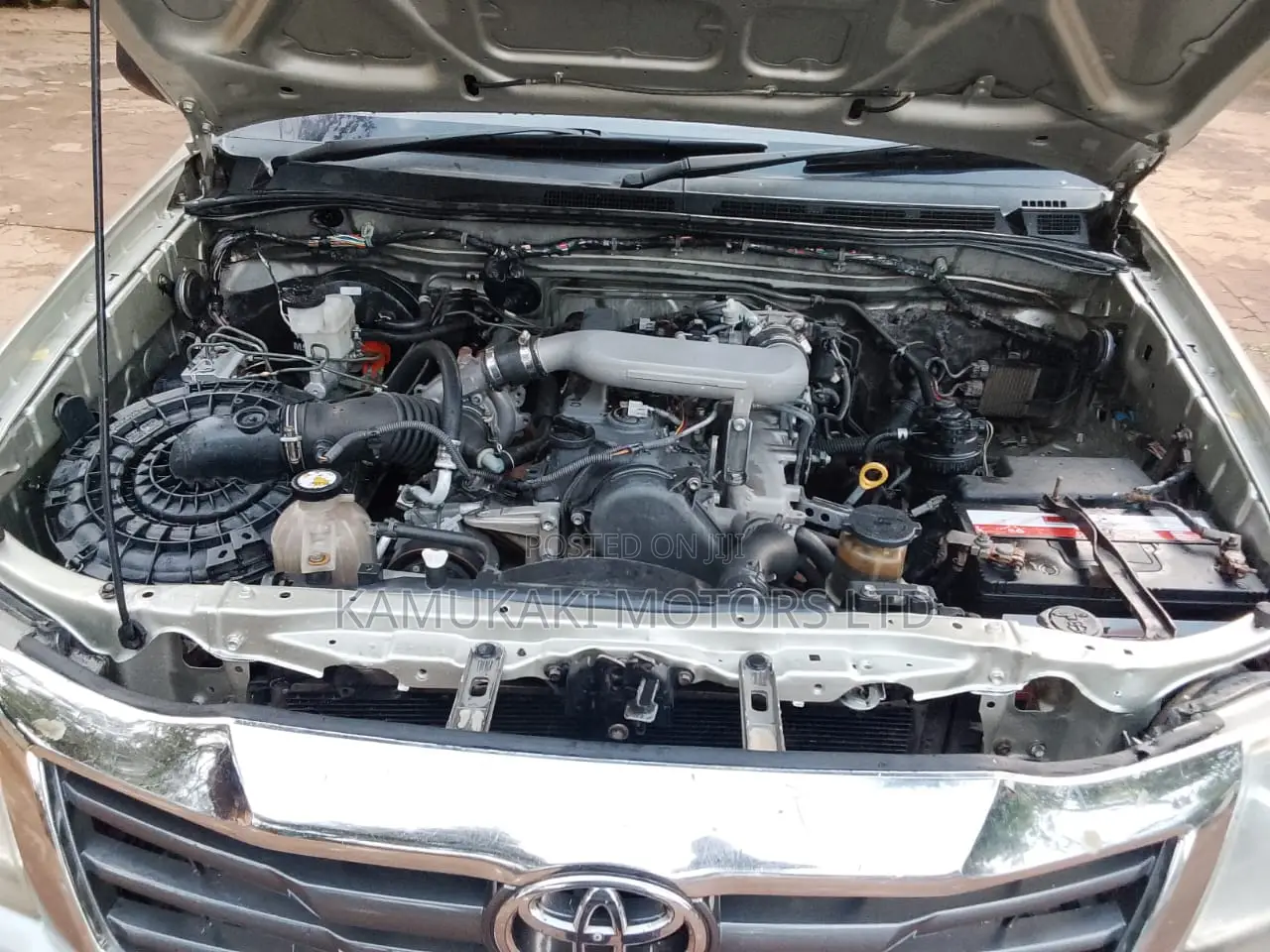 Toyota Hilux 2013 Silver