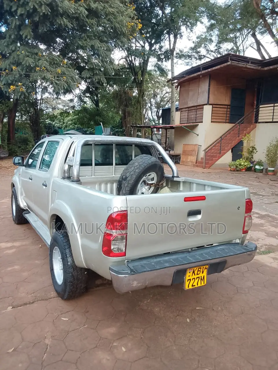 Toyota Hilux 2013 Silver