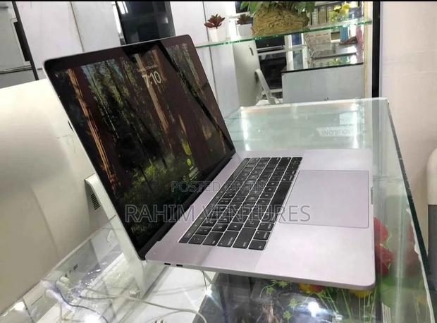 Laptop Apple MacBook Pro 2019 32GB Intel Core i7 SSD 512GB - thumbnail 2