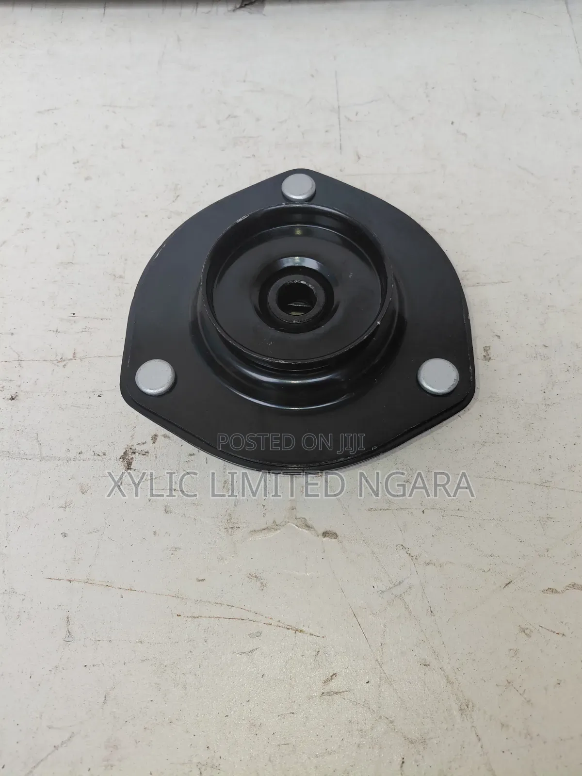 Toyota Camry Front Shock Mounting
