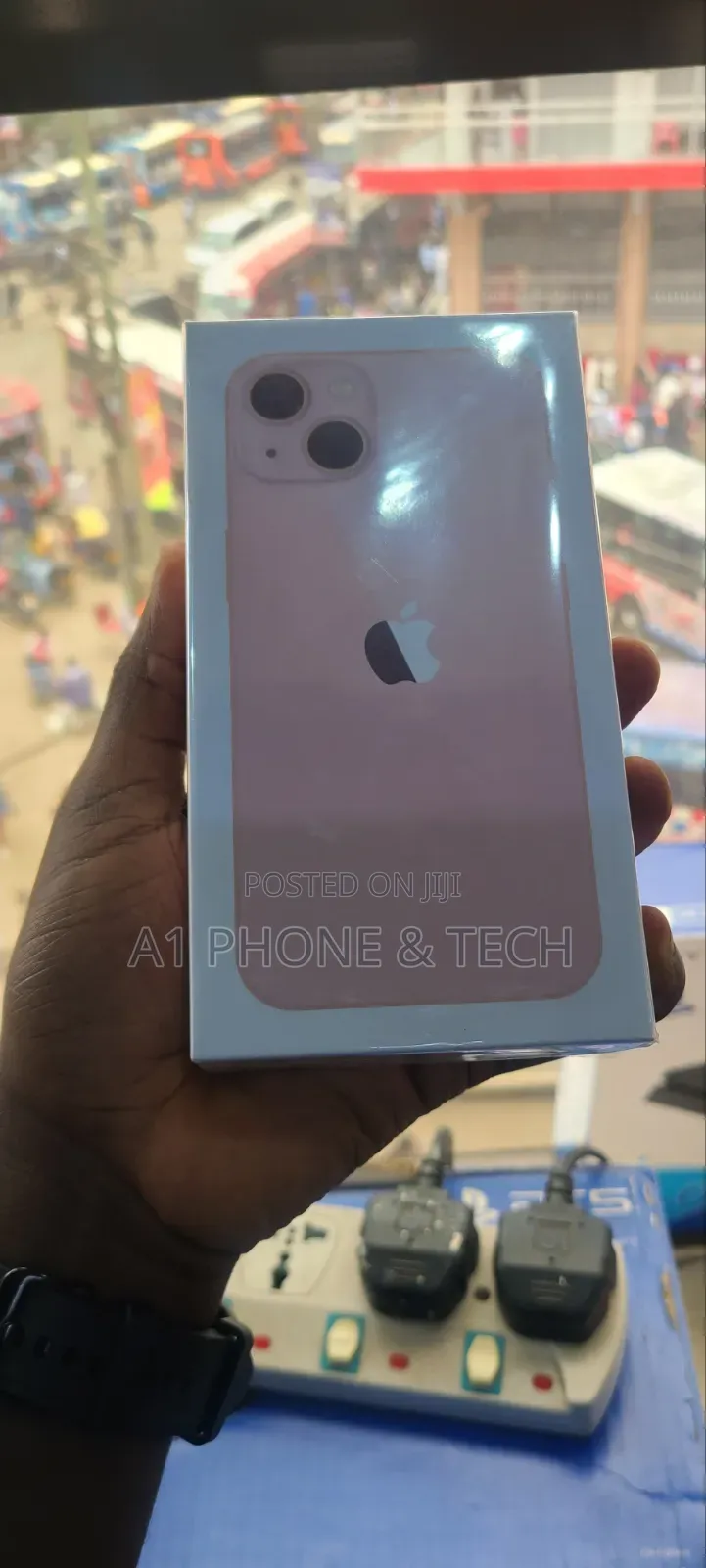 New Apple iPhone 13 128 GB Pink