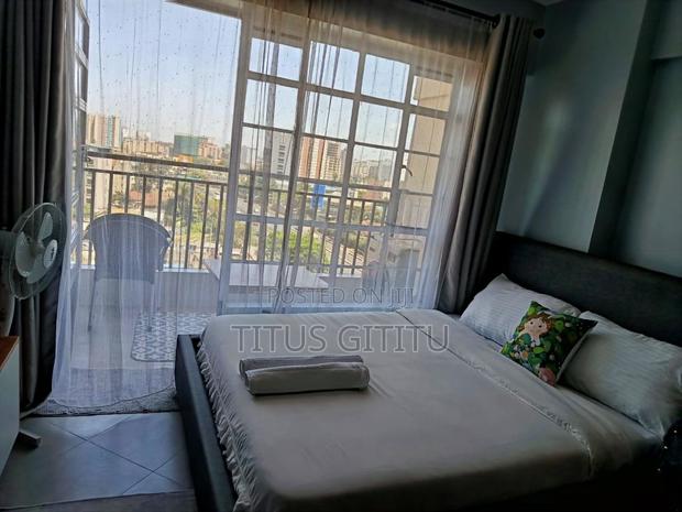 Cozy Studio Ngara | Balcony Town View | Parking | 5 Mins to CBD | - thumbnail 2