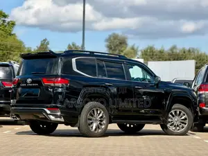 Toyota Land Cruiser 3.3 Diesel 4WD 2022 Black