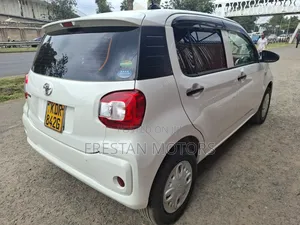 Toyota Passo 2017 White