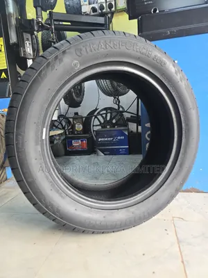 225/55r17 Goddard Transforce Tire