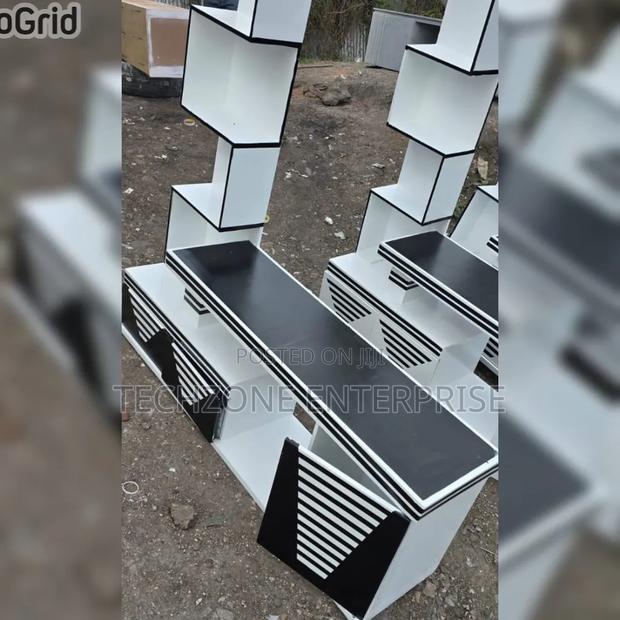 Quality Tv Stand With Led Lights and Inbuilt Decor Stand
