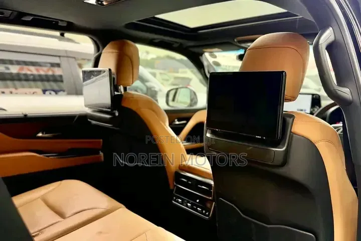 Lexus LX 2022 Matt Black