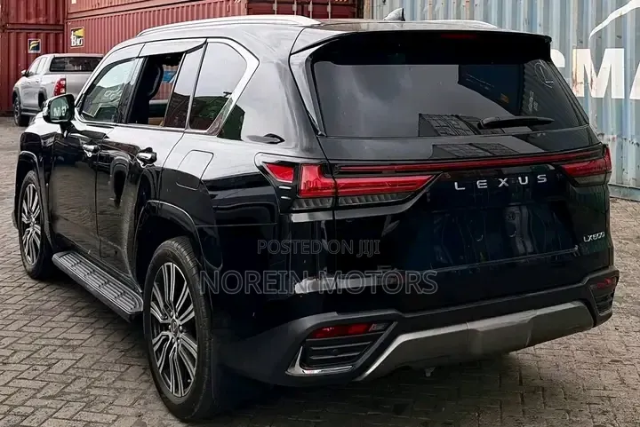 Lexus LX 2022 Matt Black