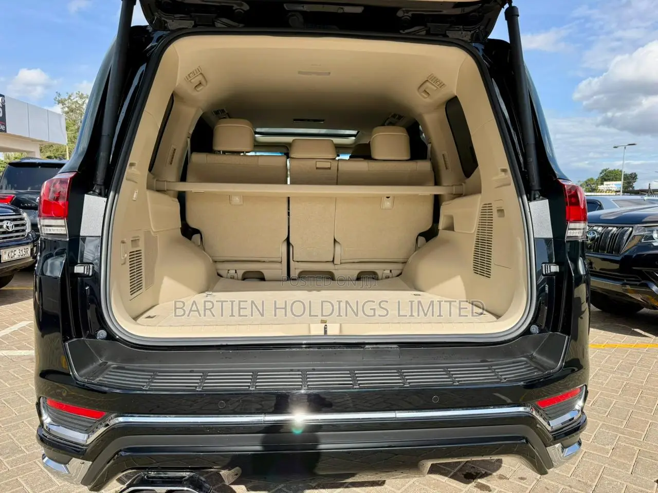 Toyota Land Cruiser 3.3 Diesel 4WD 2022 Black