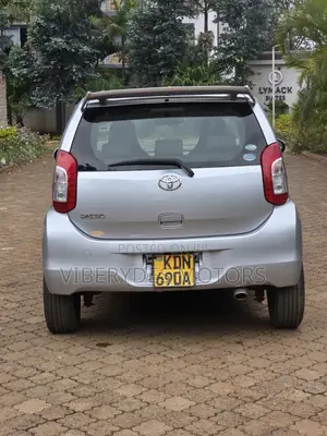 Toyota Passo 2016 Silver