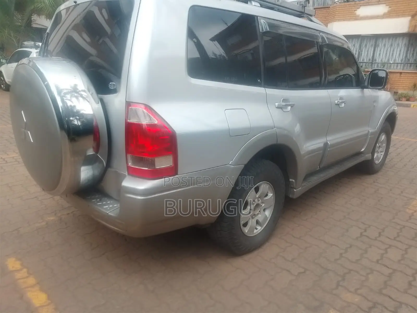 Mitsubishi Pajero 2003 Silver