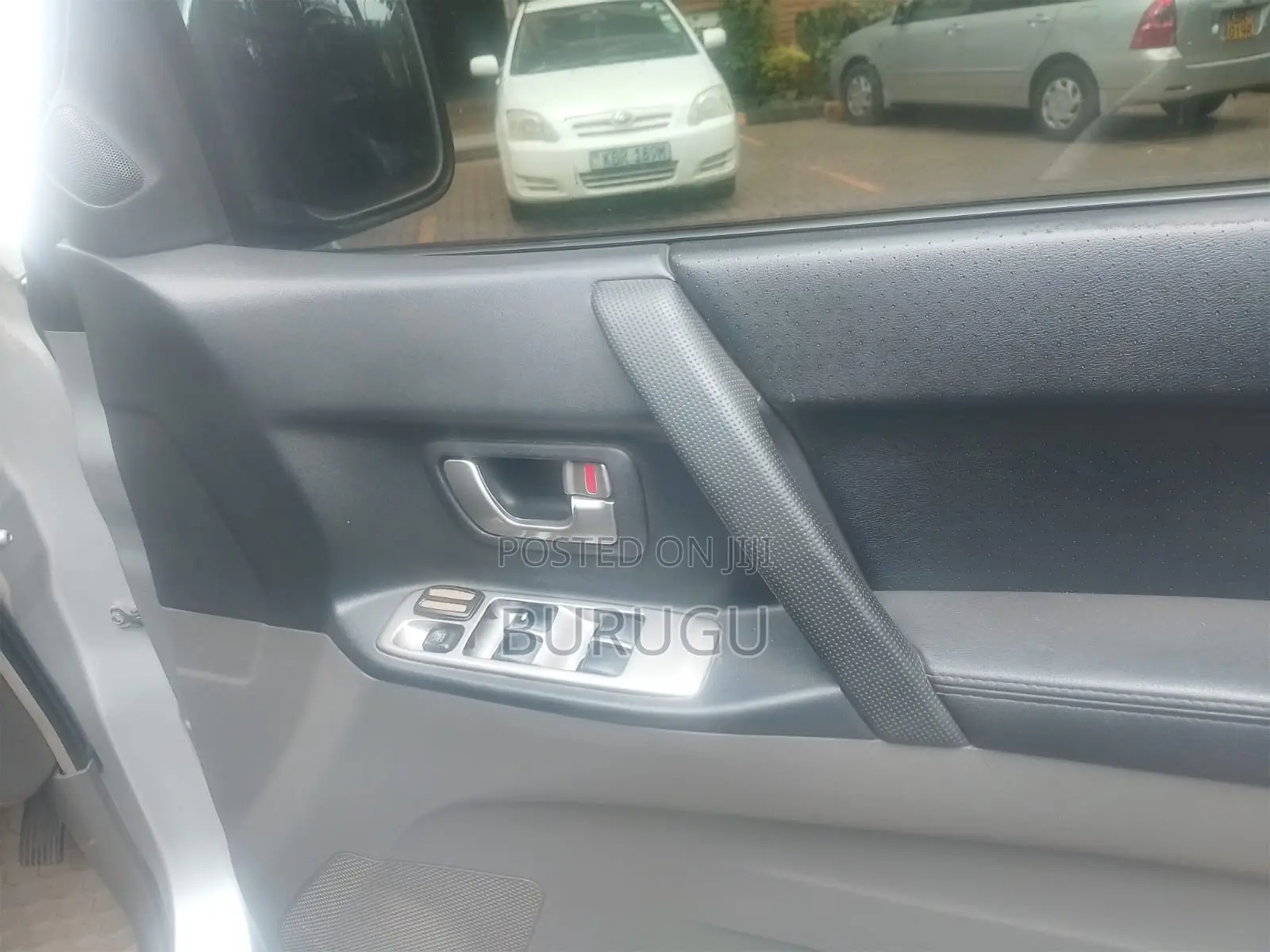 Mitsubishi Pajero 2003 Silver