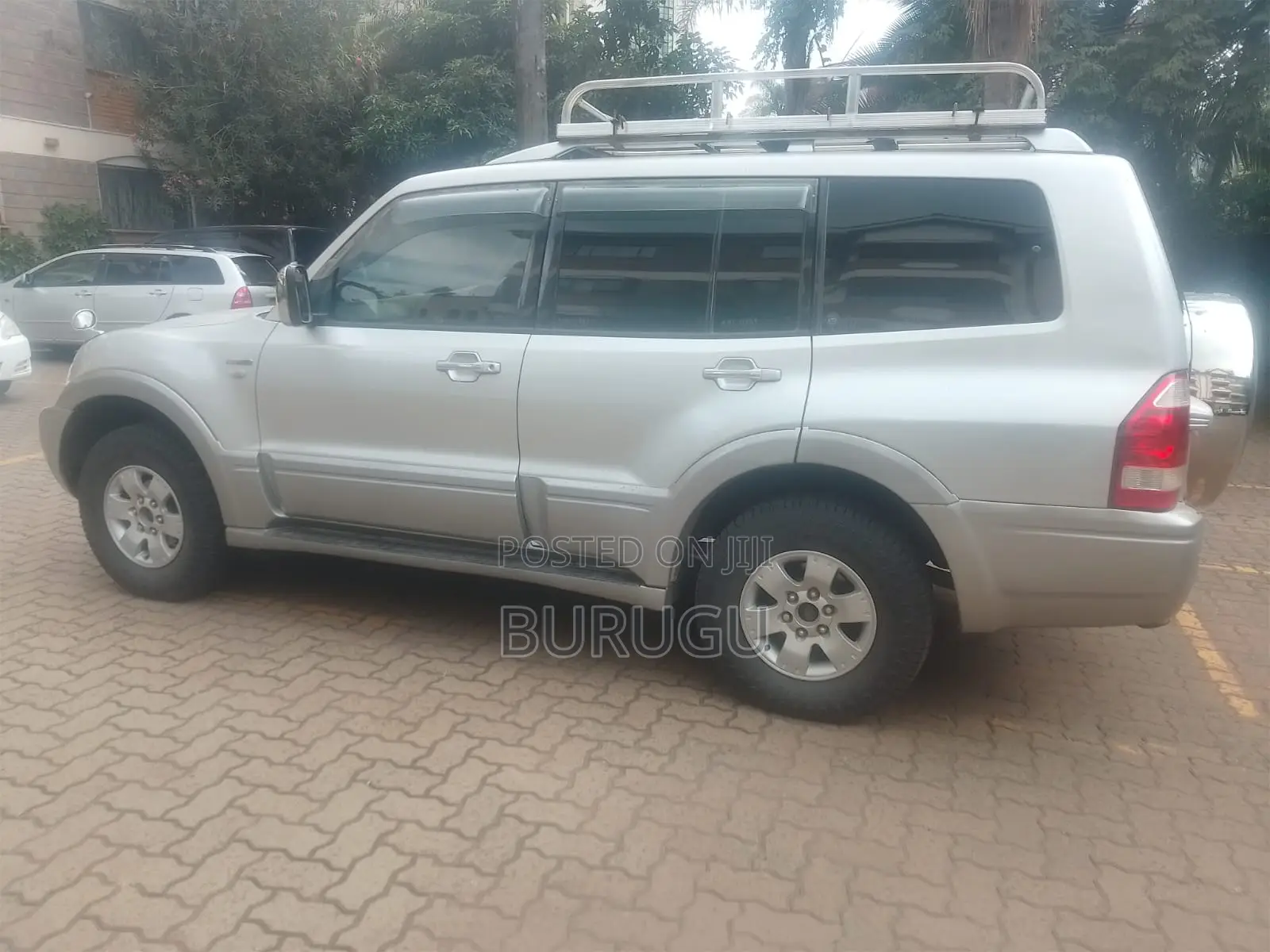 Mitsubishi Pajero 2003 Silver