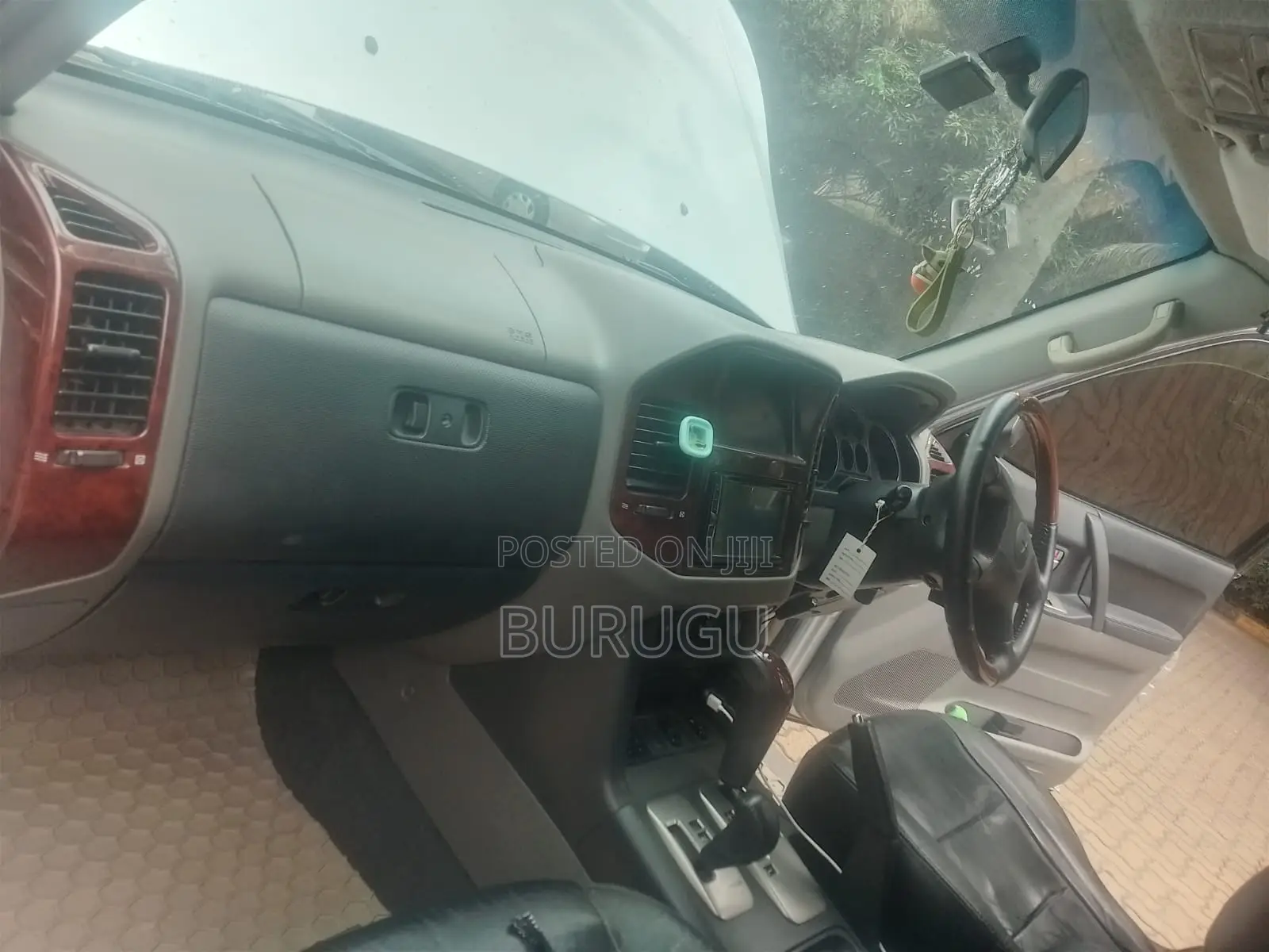 Mitsubishi Pajero 2003 Silver