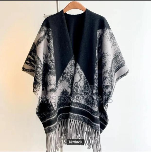 Warm and Stylish Ponchos - thumbnail 11