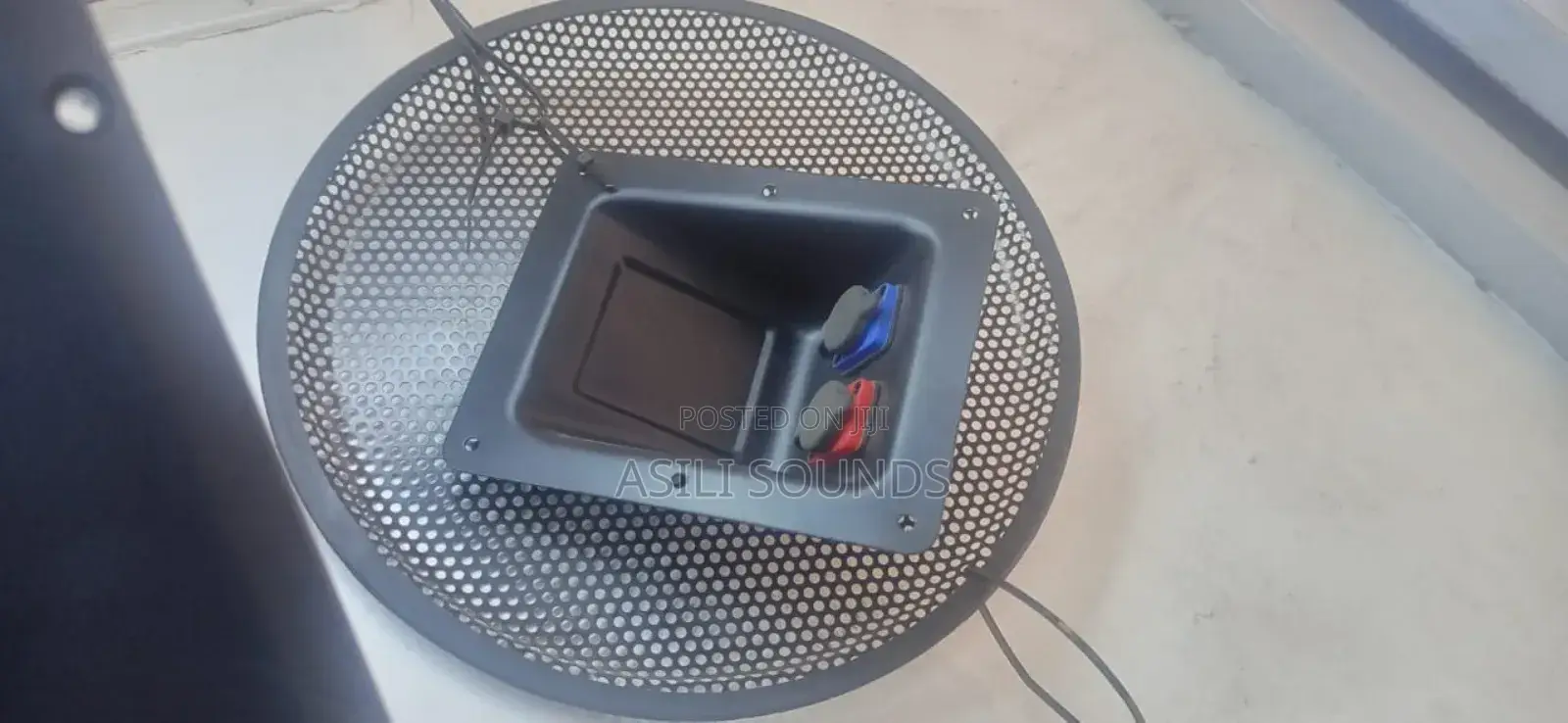 Speaker Connector