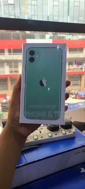 New Apple iPhone 11 128 GB Green