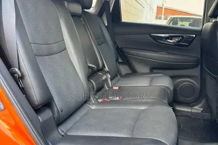 Nissan X-Trail 2019 Gold