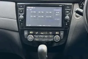 Nissan X-Trail 2019 Gold