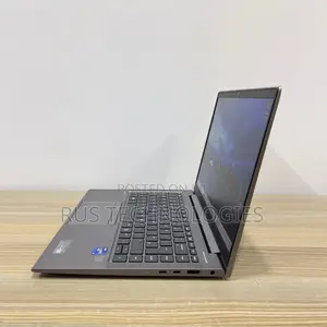 Laptop HP ZBook Firefly 14 G7 8GB Intel Core i5 SSD 256GB