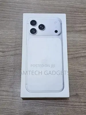 New Apple iPhone 17 Pro Max 256 GB Silver
