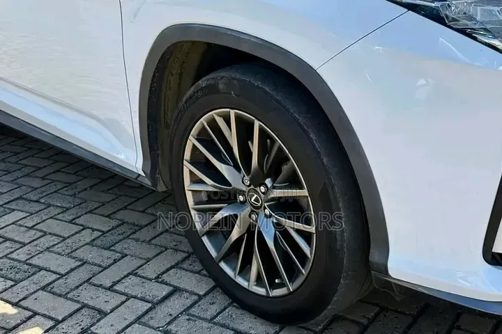 Lexus RX 2019 Off white