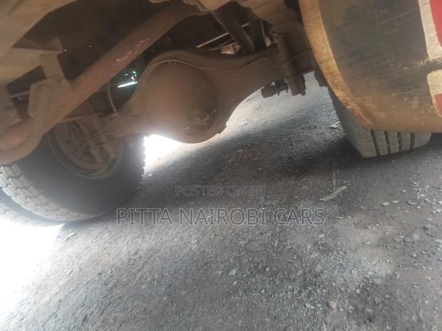 Isuzu NPR Local - thumbnail 8