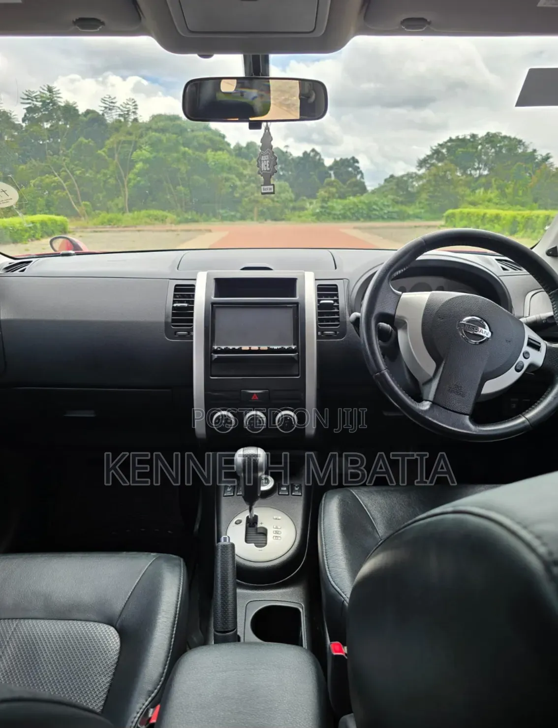 Nissan X-Trail 2010 Red