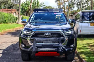 Toyota Hilux 2021 Black