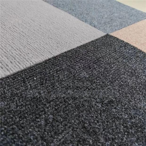 Carpet Tiles for Office, Shop and Modern Floor Design Use