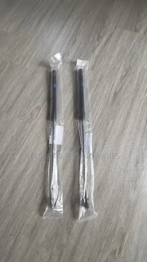 Upper Tailgate Strut for Range Rover Vogue L322