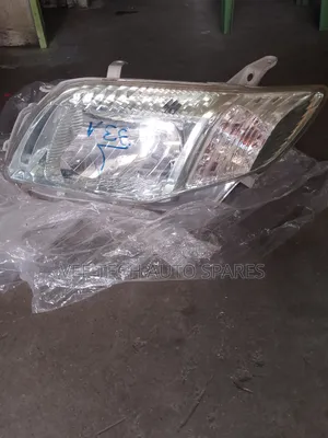 Toyota Axio/Fielder Headlight 2008