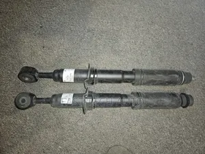 Land Cruiser V8 Front Shocks
