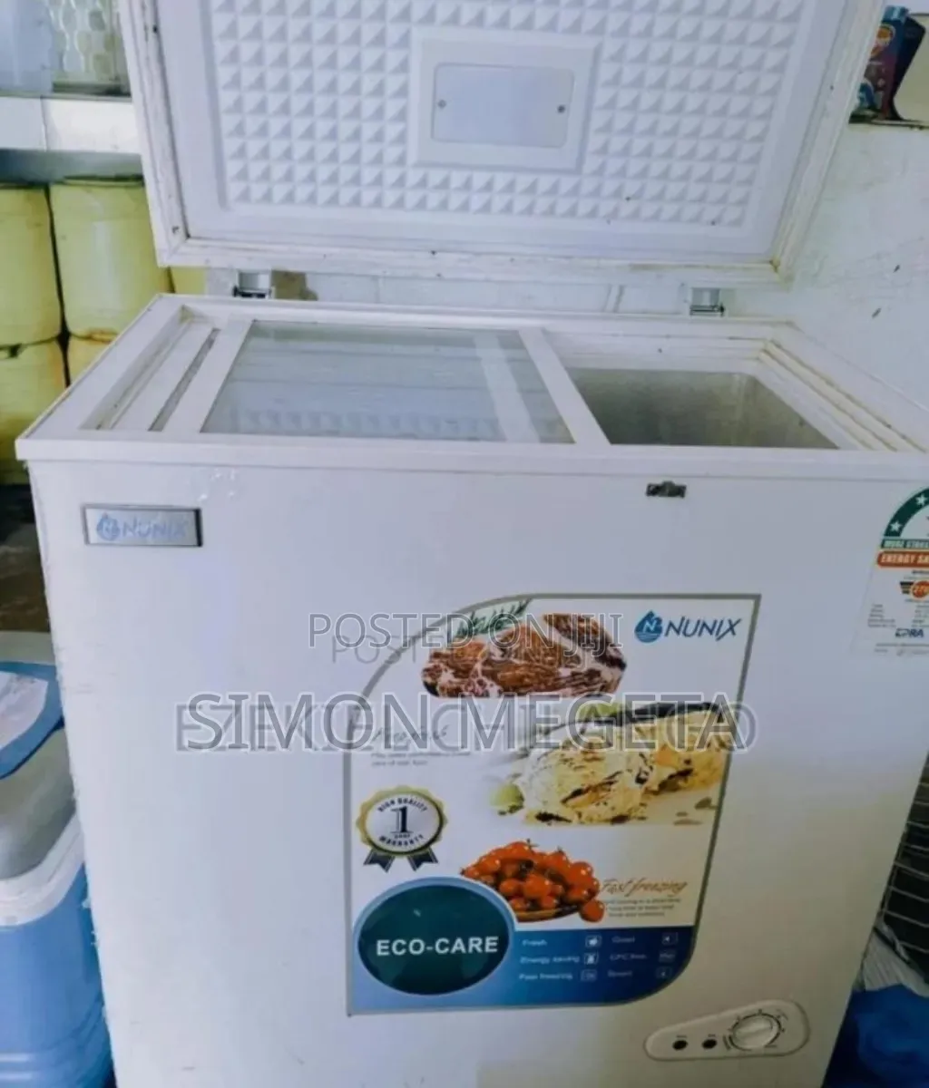 Shinny White New Nunix 150l Freezer