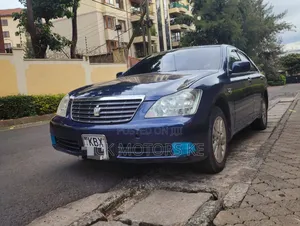Toyota Crown 2006 Blue