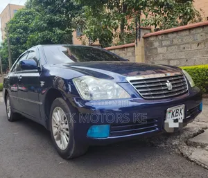 Toyota Crown 2006 Blue