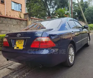 Toyota Crown 2006 Blue