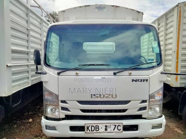 Isuzu NQR Truck - thumbnail 2
